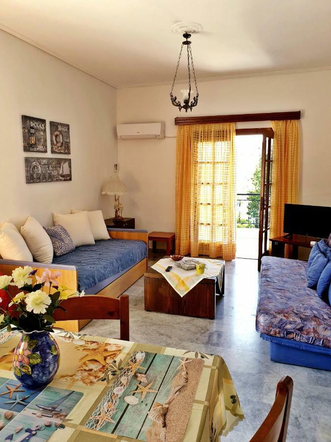 Myrto'S Apartment No15 Loutra Oraias Elenis Esterno foto